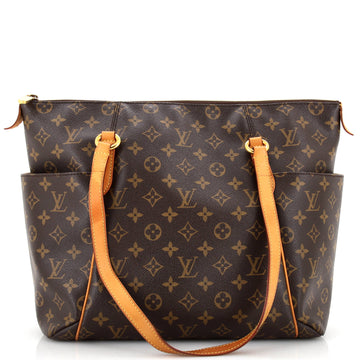 Totally Handbag Monogram Canvas MM