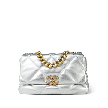 Metallic Silver Goatskin Quilted Medium/Large 19 Flap Mixed Hardware