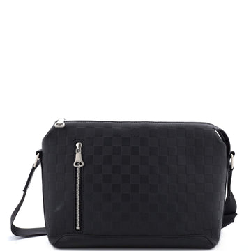 Discovery Messenger Bag Damier Infini Leather PM