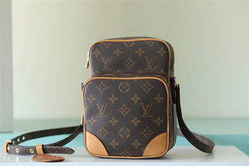 Fashion Lu-Vi bags - 9997