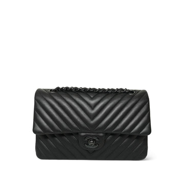 So Black Chevron leather Classic Flap Medium