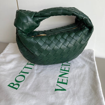 Bottega Veneta Jodie Mini Dark Forest Green Lambskin Leather Clutch Bag Never Worn