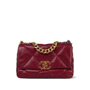 20A Red leather Quilted 19 Flap Small Mixed Hardware