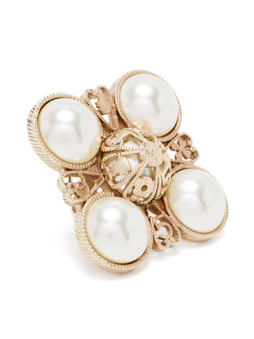 Motifs Pearl Ring