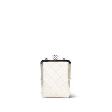 22C White Vanity Clutch with Chain SHW