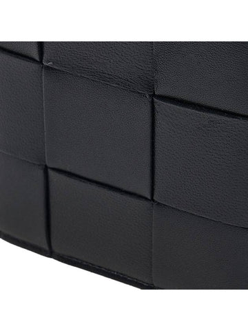 Luxury Bottega Veneta Cassette Half Wallet Black