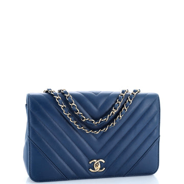 Statement Flap Bag Chevron Calfskin Medium
