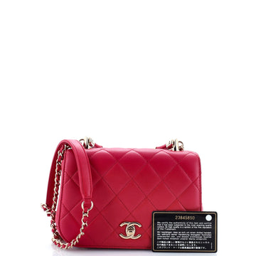 Carry Chic Flap Bag Quilted Lambskin Mini