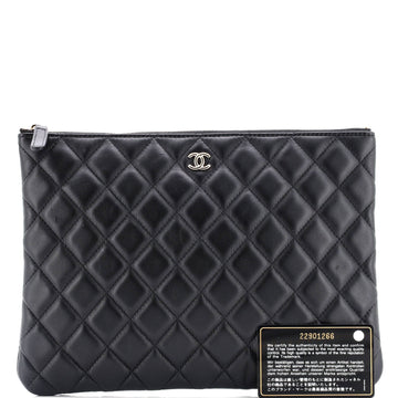 O Case Clutch Quilted Lambskin Medium