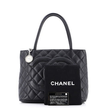 Medallion Tote Quilted Caviar