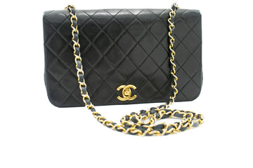 CHANEL Full Flap Chain Shoulder Bag Black Quilted Leather Purse j65