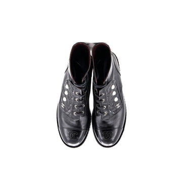 Women's Cap Toe CC Chain Around Pearl Combat Boots Leather