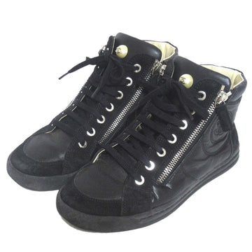 Chanel Coco Mark Pearl Quilted High Cut Sneakers