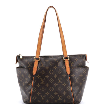 Totally Handbag Monogram Canvas MM