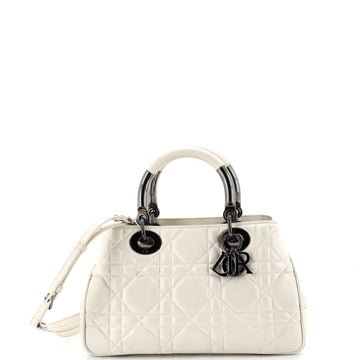 Lady 95.22 Bag Cannage Embossed Leather Medium
