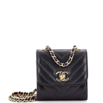 Trendy CC Clutch with Chain Chevron Lambskin Small