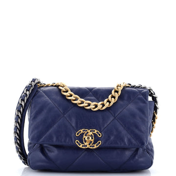 19 Flap Bag Quilted Leather Medium