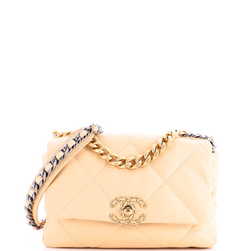 19 Flap Bag Quilted Leather Medium