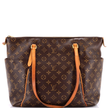 Totally Handbag Monogram Canvas GM
