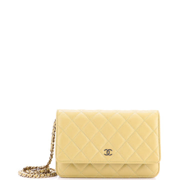 Wallet on Chain Quilted Caviar