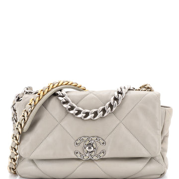 19 Flap Bag Quilted Leather Medium