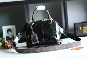 Fashion Lu-Vi bags - 8283