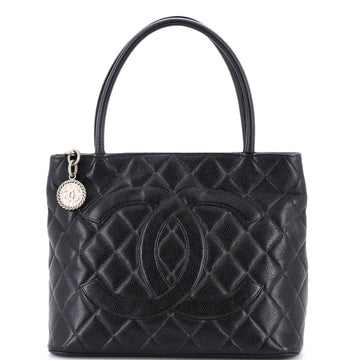Medallion Tote Quilted Caviar