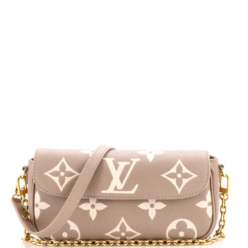 Ivy Wallet on Chain Bicolor Monogram Empreinte Giant