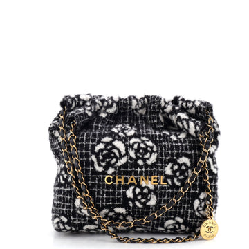 22 Chain Hobo Quilted Camellia Cashmere Small