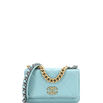 19 Wallet on Chain Quilted Lambskin