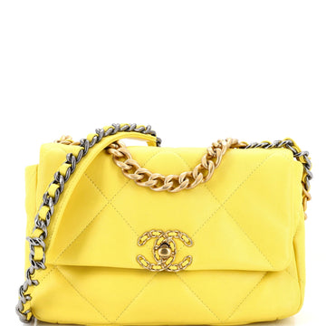 19 Flap Bag Quilted Leather Medium