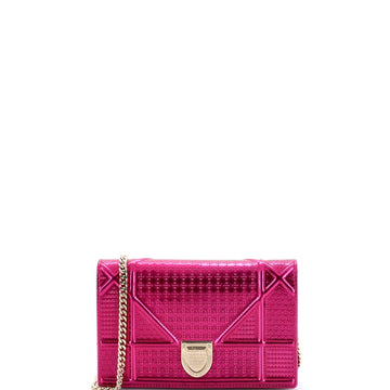 Diorama Wallet on Chain Cannage Embossed Calfskin