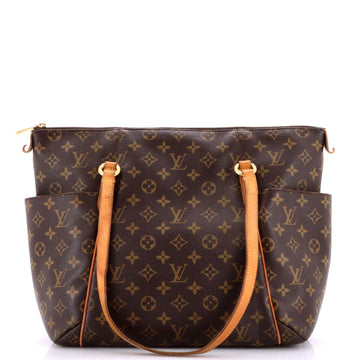 Totally Handbag Monogram Canvas MM
