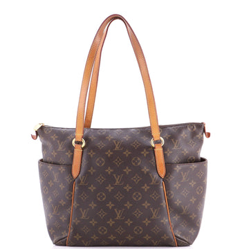 Totally Handbag Monogram Canvas MM