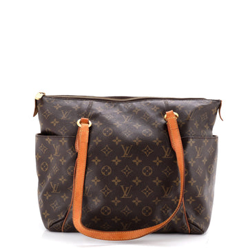 Totally Handbag Monogram Canvas MM