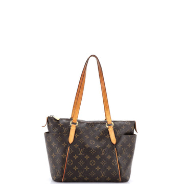 Totally Handbag Monogram Canvas PM