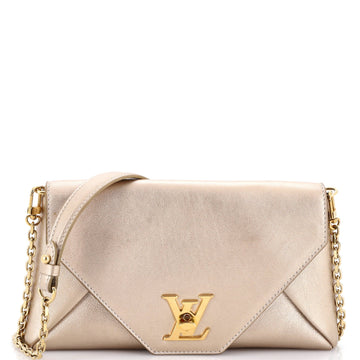 Love Note Chain Clutch Leather