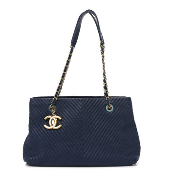 Wrinkled Lambskin Chevron Quilted Surpique Tote Navy Blue