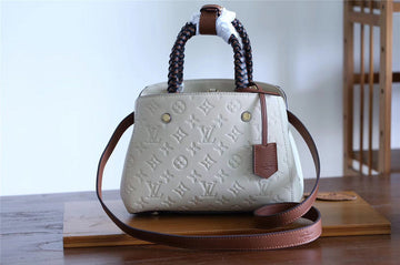 Fashion Lu-Vi bags - 8020