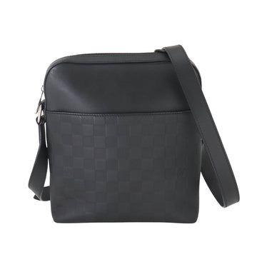 Louis Vuitton District  Leather Shoulder Bag