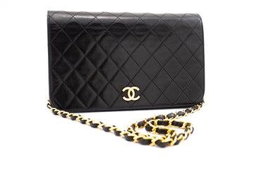 CHANEL Full Flap Chain Shoulder Bag Clutch Black Quilted Leather k82