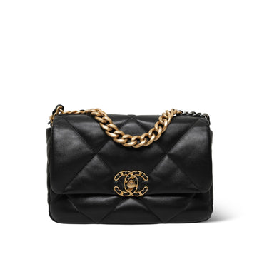 22A Black leather Quilted Small 19 Flap MHW