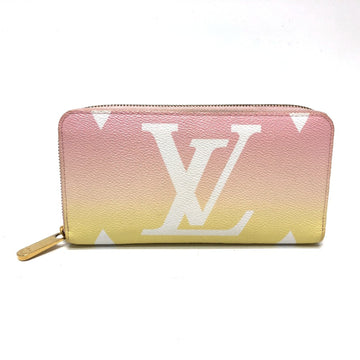 Louis Vuitton Zippy Wallet  Leather Wallet