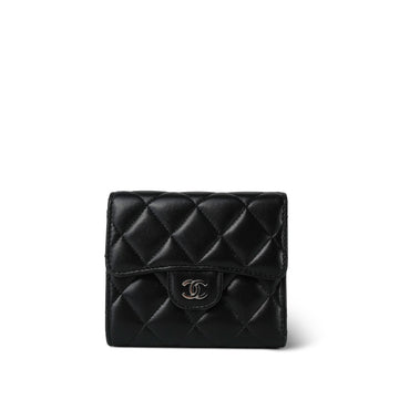 Black leather Quilted Classic Small Flap Wallet Silver Hardware