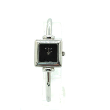 Swiss-made Gucci 1900 L series watch with a square opalescent black stainless steel dial, 7.5" long, sterling silver strap and 3 atm sapphir