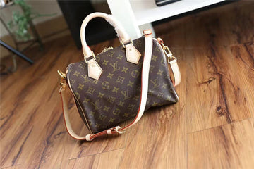 Fashion Lu-Vi bags - 8151