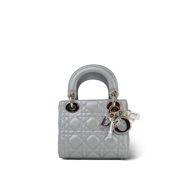 Opaline Gray Pearlescent Cannage leather