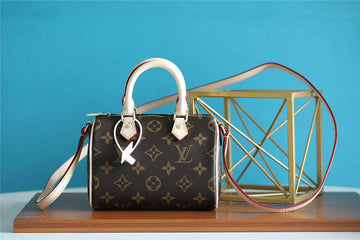 Fashion Lu-Vi bags - 8156