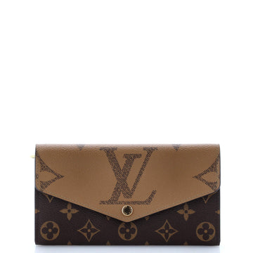 Sarah Wallet NM Reverse Monogram Giant and Monogram Canvas