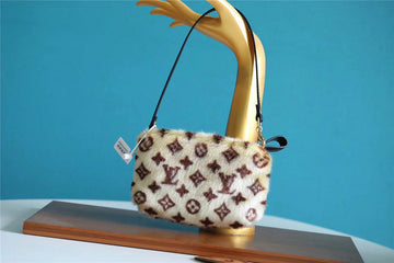 Fashion Lu-Vi bags - 8401